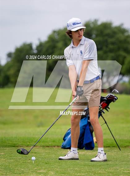 Thumbnail 2 in UIL 4A Golf Finals photogallery.
