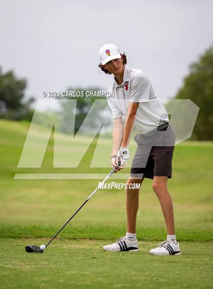 Thumbnail 2 in UIL 4A Golf Finals photogallery.