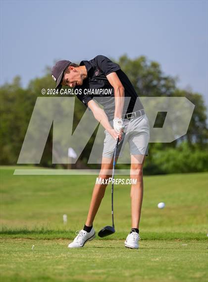 Thumbnail 2 in UIL 4A Golf Finals photogallery.