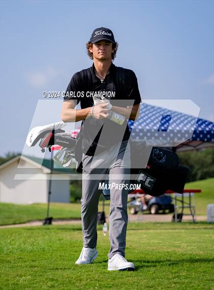Thumbnail 1 in UIL 4A Golf Finals photogallery.