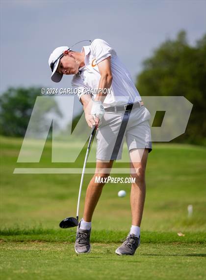 Thumbnail 2 in UIL 4A Golf Finals photogallery.
