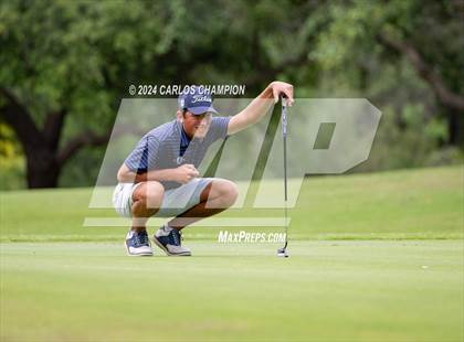 Thumbnail 1 in UIL 4A Golf Finals photogallery.
