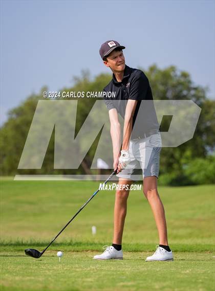Thumbnail 1 in UIL 4A Golf Finals photogallery.