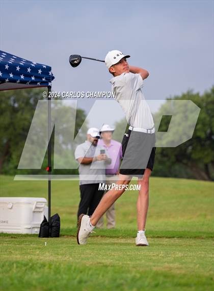 Thumbnail 1 in UIL 4A Golf Finals photogallery.