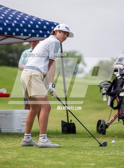 Thumbnail 1 in UIL 4A Golf Finals photogallery.