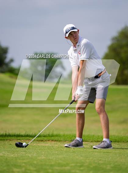Thumbnail 1 in UIL 4A Golf Finals photogallery.