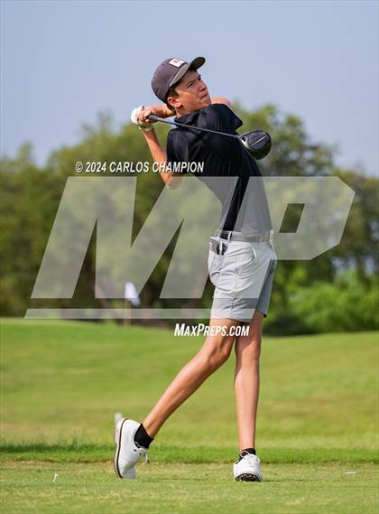 Thumbnail 1 in UIL 4A Golf Finals photogallery.
