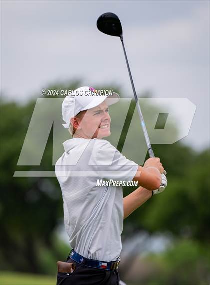 Thumbnail 3 in UIL 4A Golf Finals photogallery.