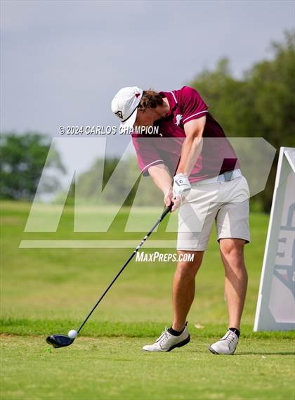 Thumbnail 2 in UIL 4A Golf Finals photogallery.