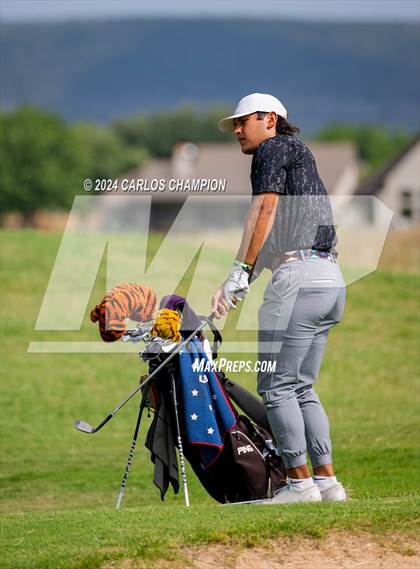 Thumbnail 2 in UIL 4A Golf Finals photogallery.