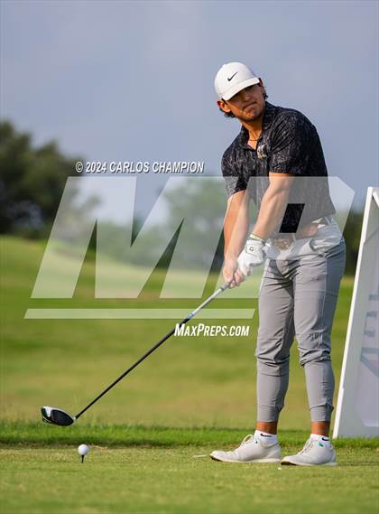 Thumbnail 2 in UIL 4A Golf Finals photogallery.
