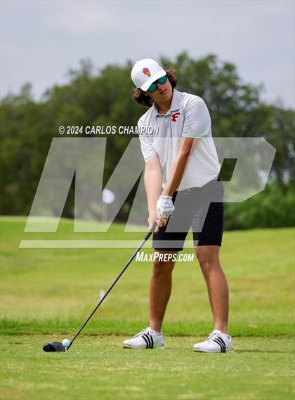 Thumbnail 2 in UIL 4A Golf Finals photogallery.