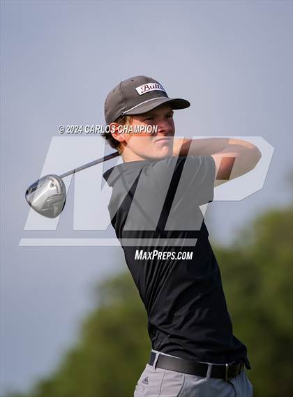 Thumbnail 2 in UIL 4A Golf Finals photogallery.