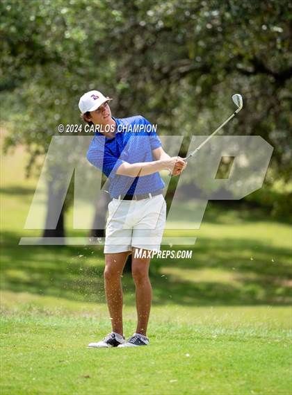 Thumbnail 3 in UIL 4A Golf Finals photogallery.