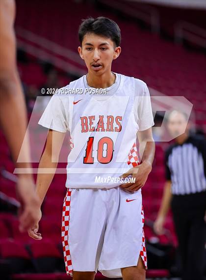 Thumbnail 1 in Selma vs. Clovis photogallery.