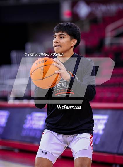 Thumbnail 1 in Selma vs. Clovis photogallery.
