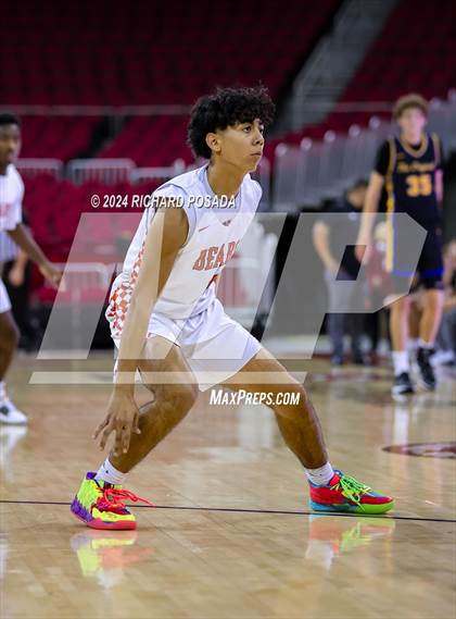 Thumbnail 2 in Selma vs. Clovis photogallery.