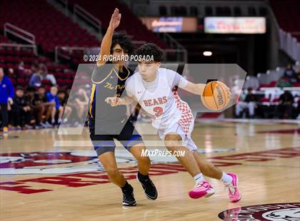 Thumbnail 1 in Selma vs. Clovis photogallery.