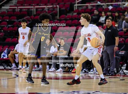 Thumbnail 1 in Selma vs. Clovis photogallery.