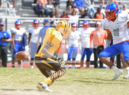 Thumbnail 2 in Bishop Gorman @ Bonanza photogallery.