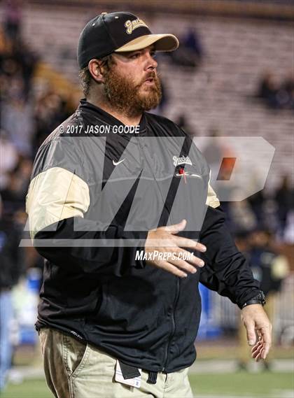 Thumbnail 2 in Greeneville vs. Springfield (TSSAA Division I Class 4A Final) photogallery.
