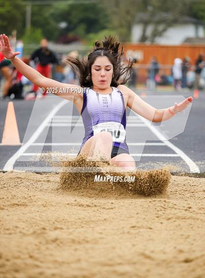 Thumbnail 3 in Bryan Bradley Viking Track Classic (Long Jump) photogallery.