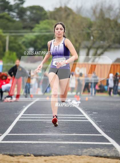 Thumbnail 1 in Bryan Bradley Viking Track Classic (Long Jump) photogallery.