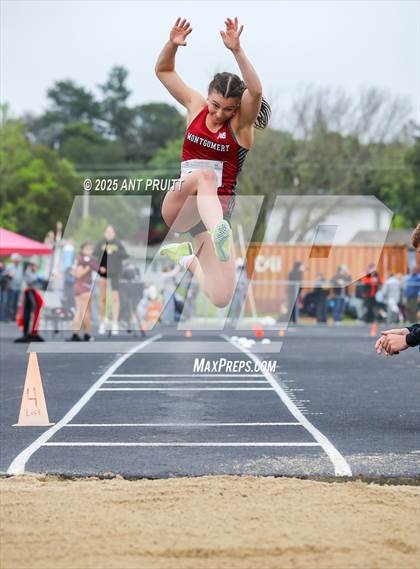 Thumbnail 3 in Bryan Bradley Viking Track Classic (Long Jump) photogallery.