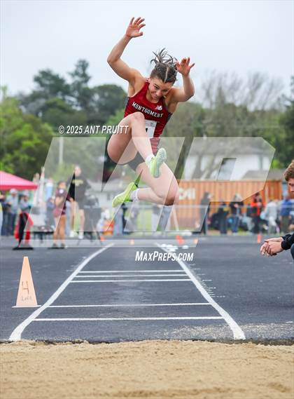 Thumbnail 2 in Bryan Bradley Viking Track Classic (Long Jump) photogallery.