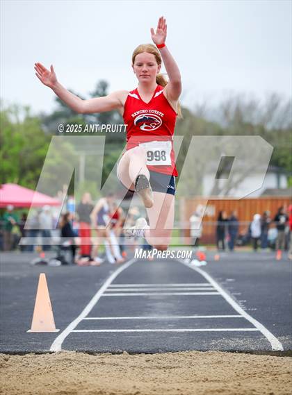 Thumbnail 1 in Bryan Bradley Viking Track Classic (Long Jump) photogallery.