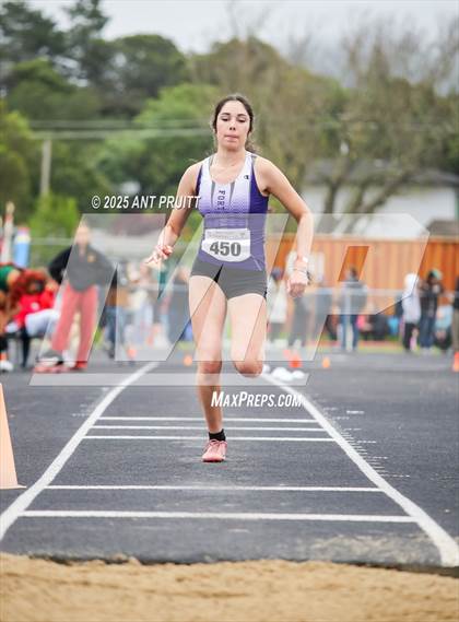 Thumbnail 3 in Bryan Bradley Viking Track Classic (Long Jump) photogallery.