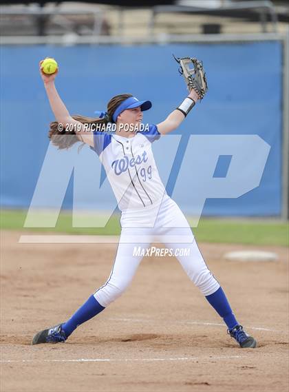 Thumbnail 1 in Selma @ Hanford West photogallery.