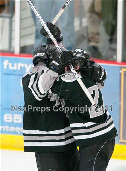 Thumbnail 2 in Roseville @ Stillwater photogallery.