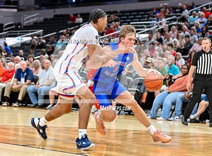 Thumbnail 2 in Indiana vs Kentucky All-Stars photogallery.