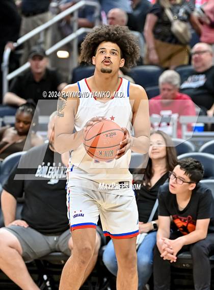 Thumbnail 2 in Indiana vs Kentucky All-Stars photogallery.