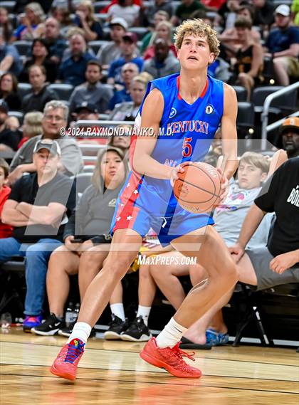 Thumbnail 1 in Indiana vs Kentucky All-Stars photogallery.