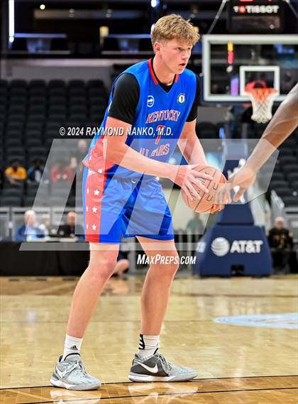 Thumbnail 2 in Indiana vs Kentucky All-Stars photogallery.