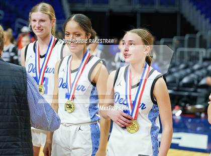 Thumbnail 2 in Decatur vs. La Vega (UIL 4A Basketball Division I Final Medal Ceremony) photogallery.