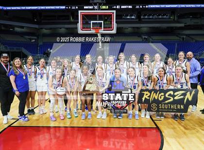 Thumbnail 3 in Decatur vs. La Vega (UIL 4A Basketball Division I Final Medal Ceremony) photogallery.