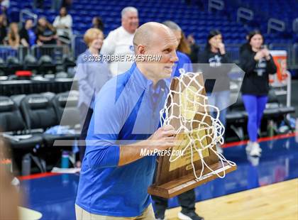 Thumbnail 2 in Decatur vs. La Vega (UIL 4A Basketball Division I Final Medal Ceremony) photogallery.