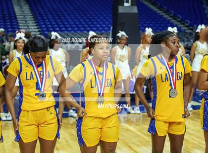 Thumbnail 2 in Decatur vs. La Vega (UIL 4A Basketball Division I Final Medal Ceremony) photogallery.