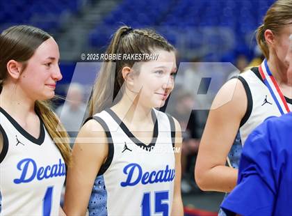 Thumbnail 2 in Decatur vs. La Vega (UIL 4A Basketball Division I Final Medal Ceremony) photogallery.