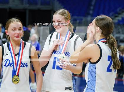 Thumbnail 3 in Decatur vs. La Vega (UIL 4A Basketball Division I Final Medal Ceremony) photogallery.