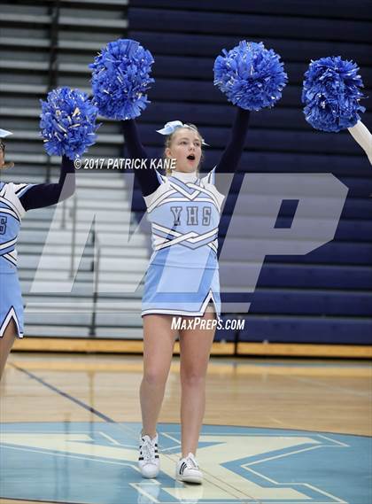 Thumbnail 2 in Hayfield @ Yorktown photogallery.