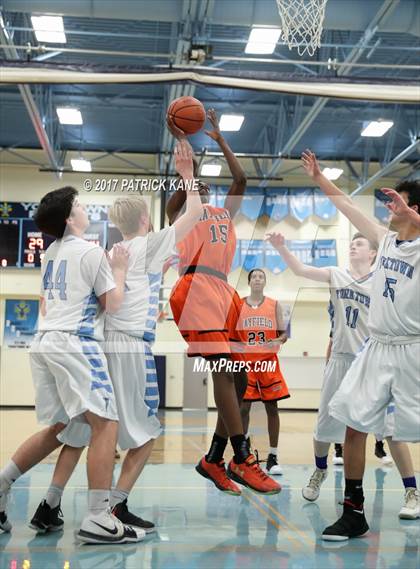 Thumbnail 1 in Hayfield @ Yorktown photogallery.