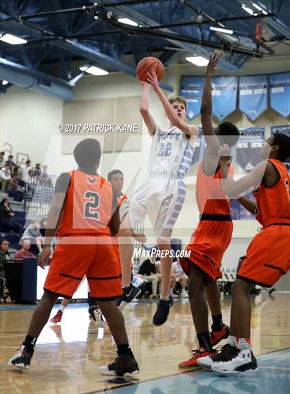 Thumbnail 2 in Hayfield @ Yorktown photogallery.