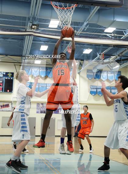Thumbnail 1 in Hayfield @ Yorktown photogallery.
