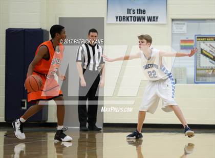 Thumbnail 1 in Hayfield @ Yorktown photogallery.