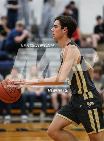 Thumbnail 3 in Three Way vs Perrin-Whitt photogallery.