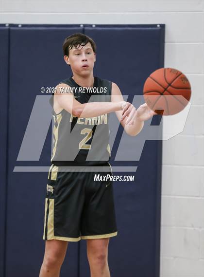 Thumbnail 2 in Three Way vs Perrin-Whitt photogallery.